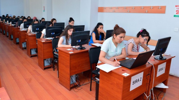 Təhsil Nazirliyi: 30 minə yaxın namizəd imtahan verib