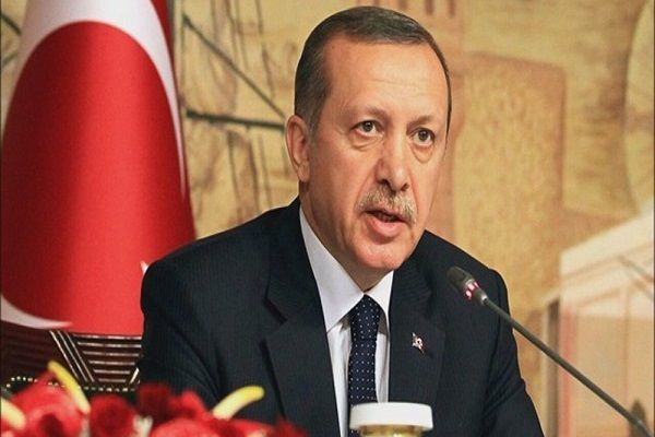 Ərdoğan üç komandanı vəzifədən uzaqlaşdırdı