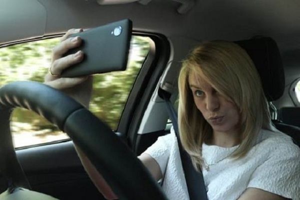 Polisdən sosial şəbəkələrdə canlı yayım edənlərə XƏBƏRDARLIQ