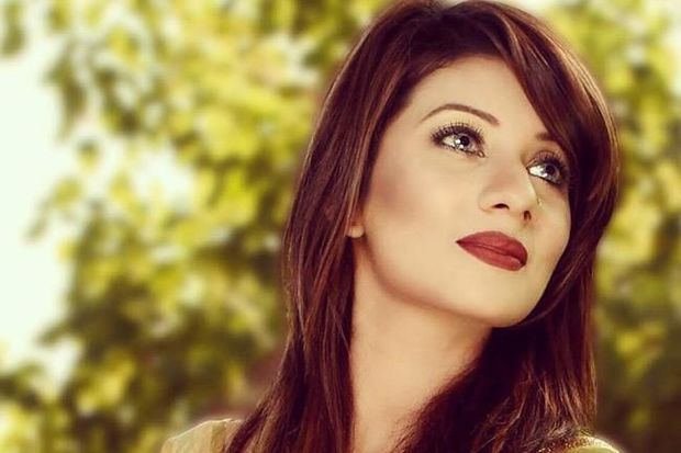 Model əri ilə görüntülü danışa-danışa özünü asdı – FOTO