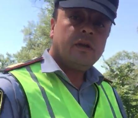 Yol polisi ilə sürücü arasında insident: 