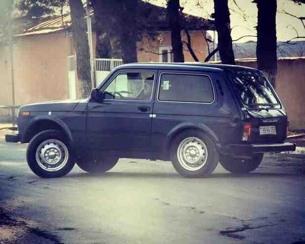 Bakıda “Niva” ilə qadını sürüyüb bu hala saldılar - FOTOLAR