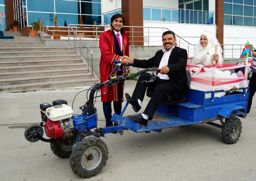 Azərbaycanlı qız Türkiyədə 