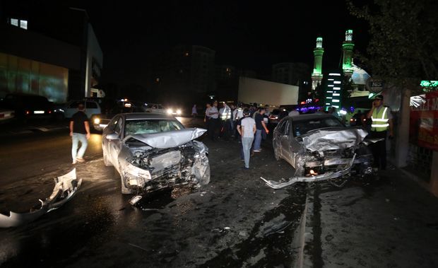Bakıda ölümlə nəticələnən yol qəzası baş verdi – FOTO