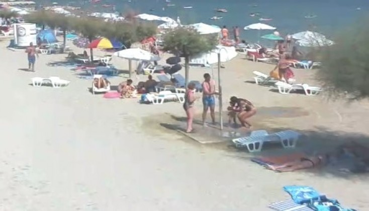 BAKI ÇİMƏRLİYİ: Qadınlarla kişilər eyni duşun altında...