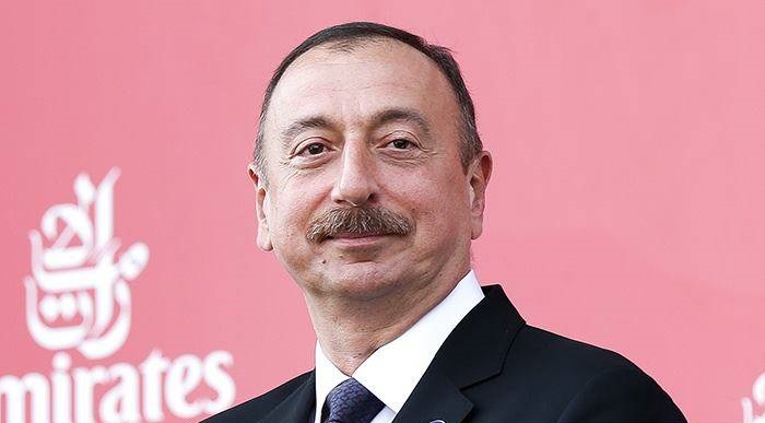 İlham Əliyev Ramil Quliyevi təbrik etdi: “Səninlə fəxr edirik”