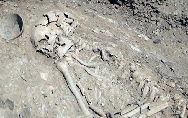 Azərbaycanda 2500 illik qəbir tapıldı - Fotolar