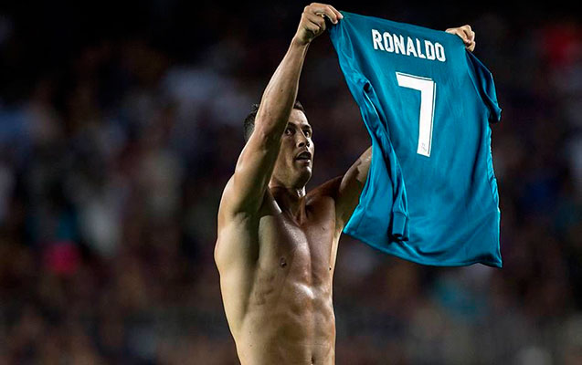 “Real” “Barselona”nı məğlub etdi, Ronaldo qırmızı vərəqə aldı - Video