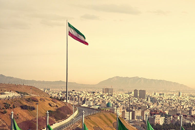 İran ortamənzilli ballistik raket üzərində işləyir