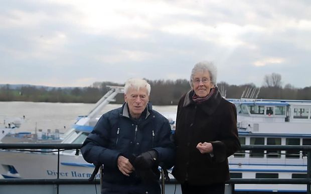 Hollandiyada yaşlı cütlük bir yerdə ölməyə qərar verərək, həyatlarına son qoyub