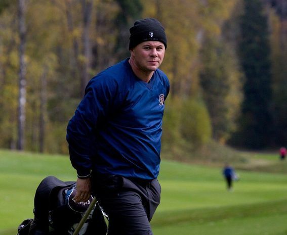 Rusiya çempionu anasının başını kəsdi - FOTO