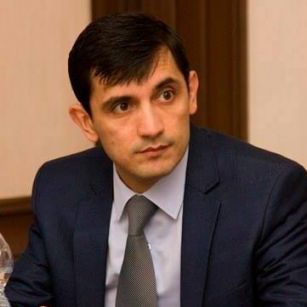 “Əli Kərimli övladlarının təhsil haqqına 2 milyon manat ödəyib”