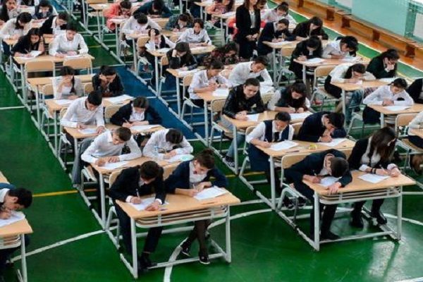 Ali məktəblərin boş qalan plan yerlərinə və kolleclərə qəbul olan abituriyentlərin qeydiyyatı başlayıb