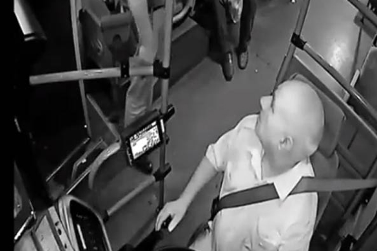 Avtobus sürücüsünə silah çəkən şəxs həbs edildi