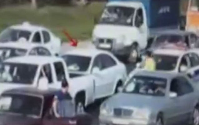 Bakıda avtoxuliqan taksı - Film kimi əməliyyat + Video