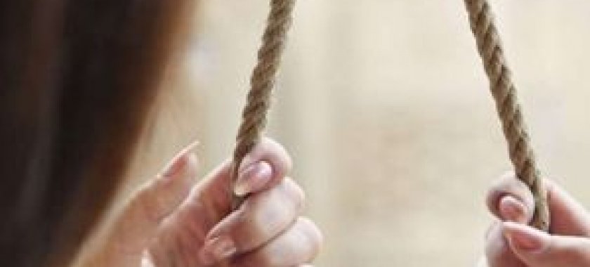 Şəkidə 53 yaşlı qadın intihar edib