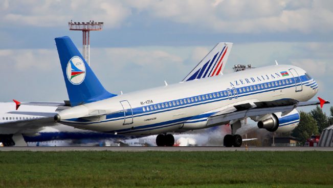 AZAL-ın əcaib “qiymət siyasəti”: ödəniş avro ilə, qalıq isə manatla... 