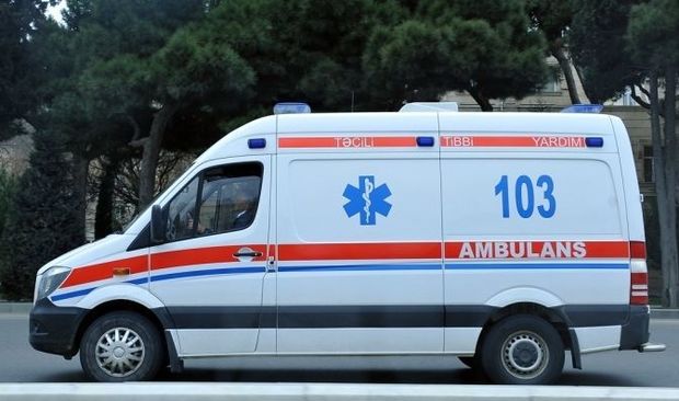 Ağsuda 17 yaşlı oğlan ağacdan yıxılaraq ölüb