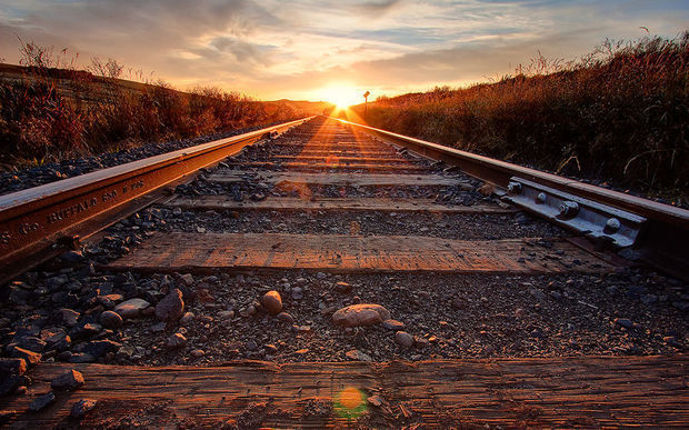 Bakıda yük qatarı sərxoş kişini vurub