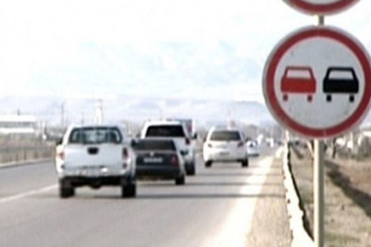 Sürücülərin nəzərinə — Bu avtomagistralda ötmə əməliyyatı qadağandır – VİDEO