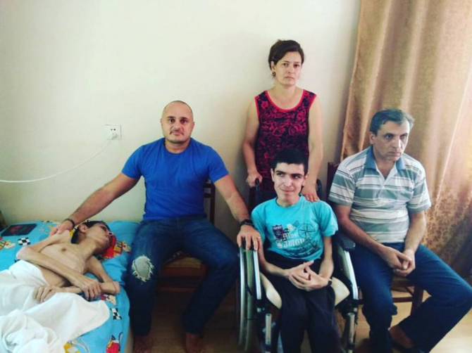 Hamının sevgisini qazanan Vəli dünyasını dəyişdi (VİDEO)