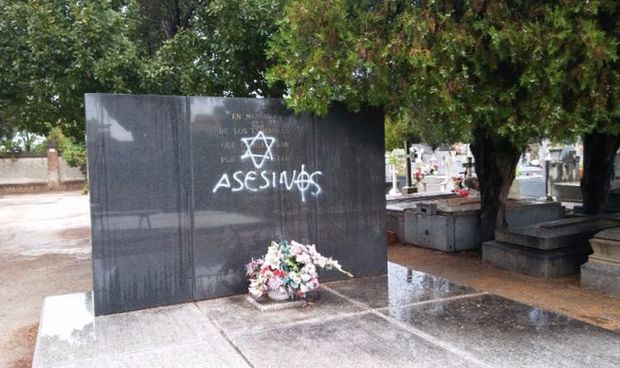 Sovet əsgərlərinin xatirəsi Madriddə təhqir edildi - FOTO