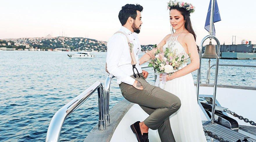 Cinsiyyətini dəyişən aktrisa subaylıqla vidalaşır - foto