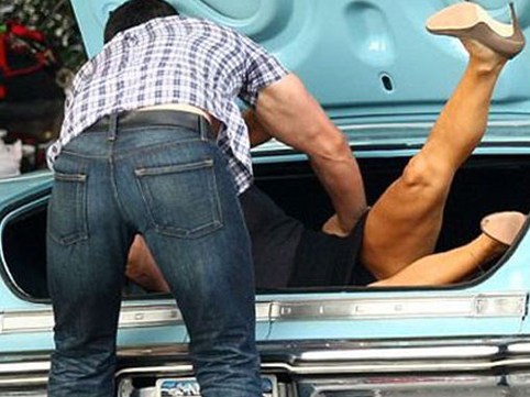 Ermənistanda dövlət universitetinin müəllimi oğurlandı