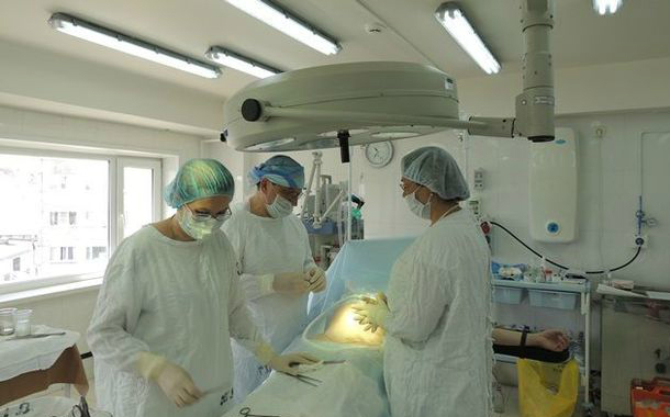 Qazaxda körpə qeysəriyyə əməliyyatından sağ çıxmadı