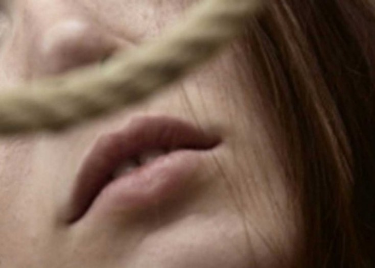 Bakıda 22 yaşlı qız özünü öldürdü - Parkda dəhşət...