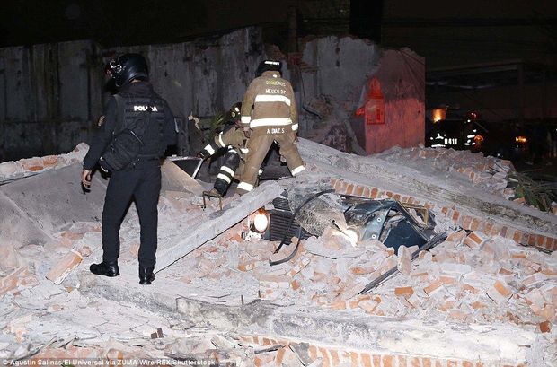 Meksikada 8 ballıq zəlzələ: Ölənlər var - VİDEO + FOTO + YENİLƏNİB