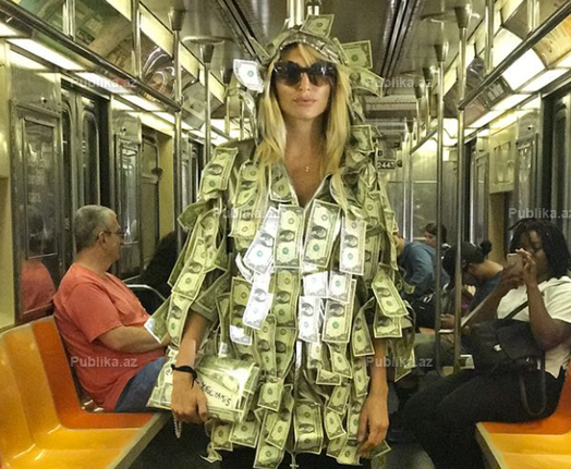 Metroda BİABIRÇILIQ! Qızı 