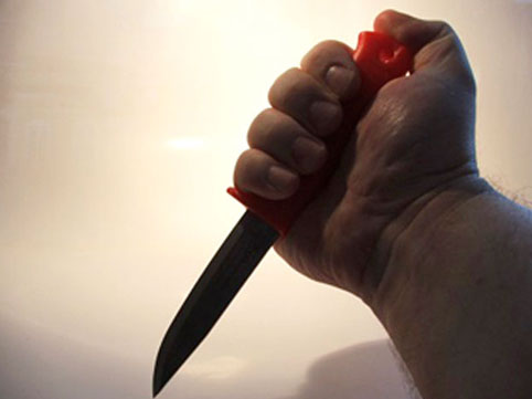 Sumqayıt sakini özünü bıçaqlayaraq intihar