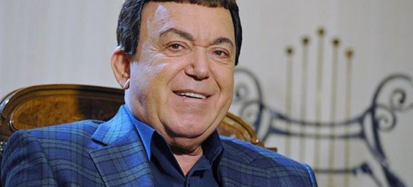 İlham Əliyev İosif Kobzonu təltif edib