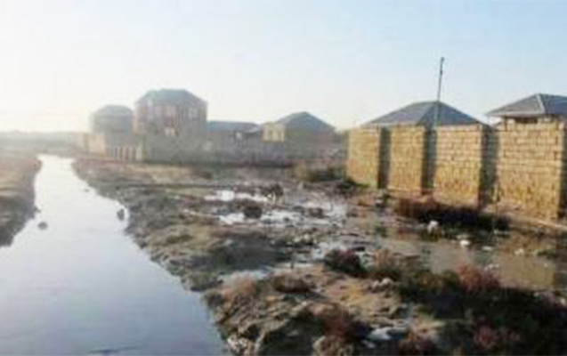 Sumqayıt icra hakimiyyəti şəhid ailələrinə bataqlıq verib - BİABIRÇILIQ