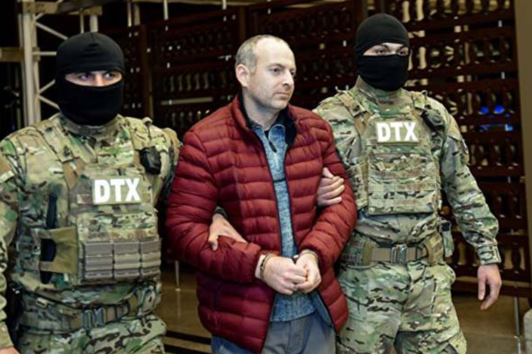 Lapşinin anası Bakıdadır