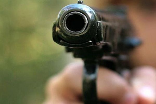 Tanınmış aktyoru avtomobilində öldürdülər – FOTO