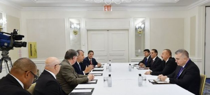 İlham Əliyev ABŞ Etnik Anlaşma Fondunun sədri ilə görüşdü