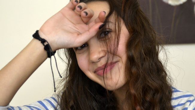 İlk dəfə cinsi həqiqətləri öyrənəndə nə etdiniz? - Qızlarının maraqlı cavabları -18+ - VİDEO