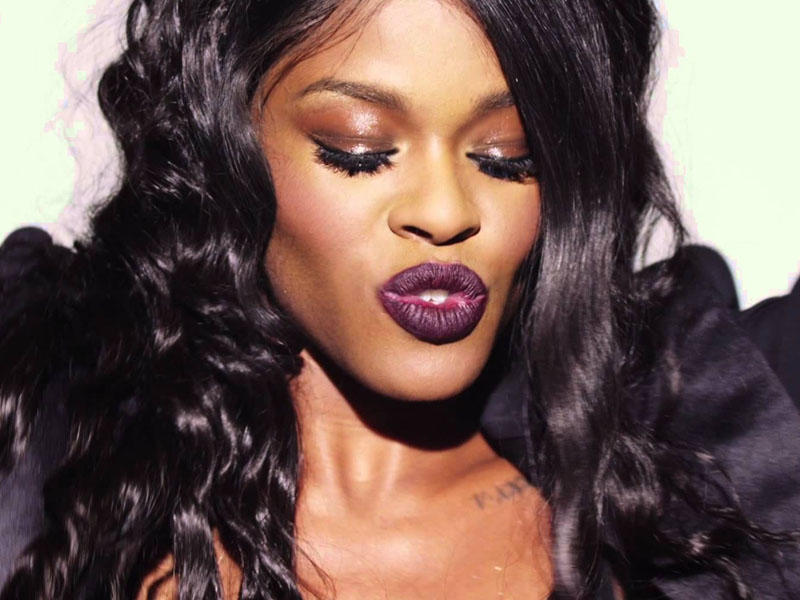 Məşhur qadın reper soyundu, ələ salındı - FOTO