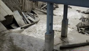 Şəkidə 32 yaşlı kişi özünü körpüdən atıb