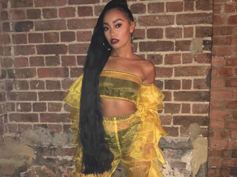 Mahnının klipinə yarıçılpaq çəkildilər - VIDEO