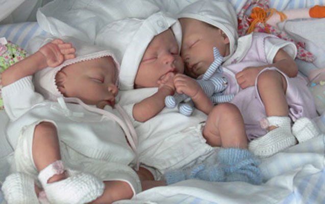 7 il ana ola bilməyən qadın üçəm dünyaya gətirdi - Video