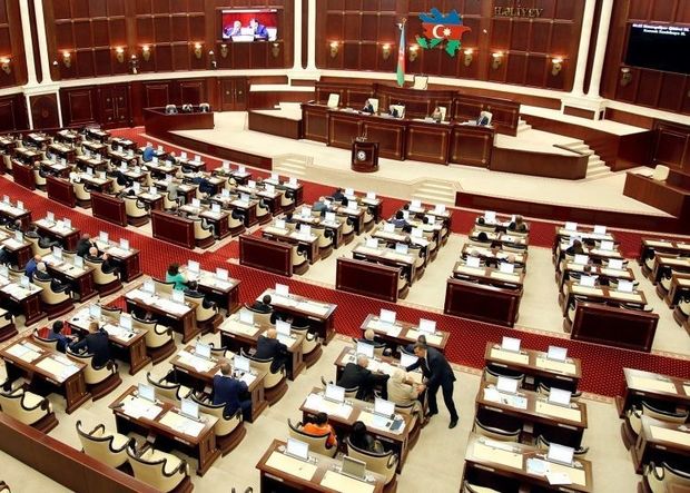 Azərbaycanda dələduzluqla bağlı cəza sərtləşdirilir