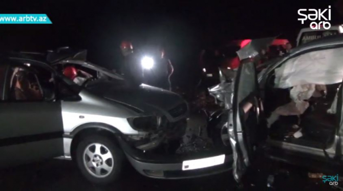 Azərbaycanda baş verən dəhşətli qəzanın görüntüləri yayıldı - meyitlər yerə səpələndi (VİDEO)