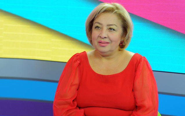 “Boynuma ağırlıq verirdi...” - Sinəsini kiçiltdirən Samirə