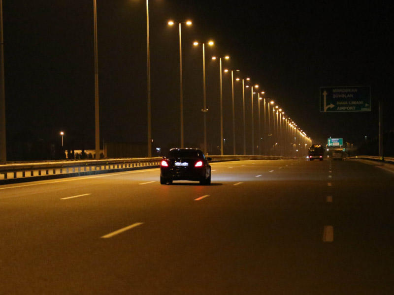 Bakıda sərnişin avtobusu piyadanı vurdu