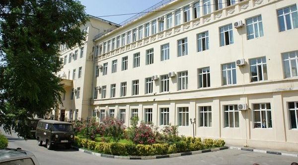 Bakıda xəstəxanada faciə: Gənc oğlan əməliyyat zamanı öldü – FOTO