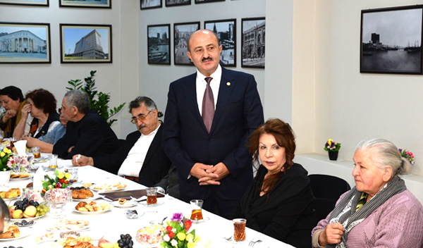 Nəsimi rayonunda ahıl vətəndaşlar diqqət və qayğı ilə əhatə olunub