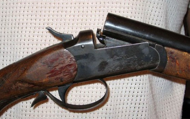 49 yaşlı kişi özünü güllələyib